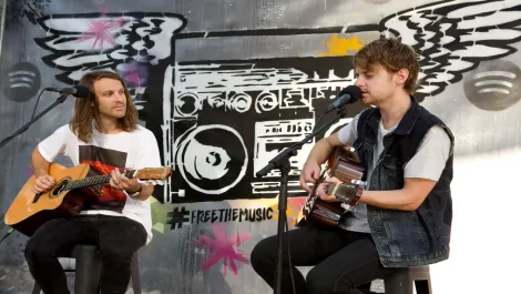 Telecom and Spotify join forces in exclusive free music launch